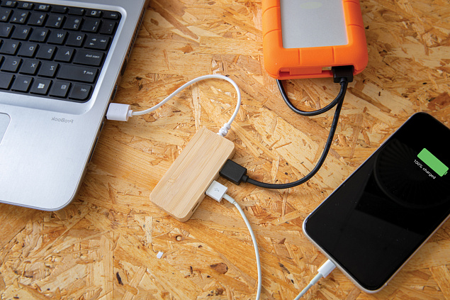 USB-хаб Bamboo с Type-C с логотипом в Люберцах заказать по выгодной цене в кибермаркете AvroraStore